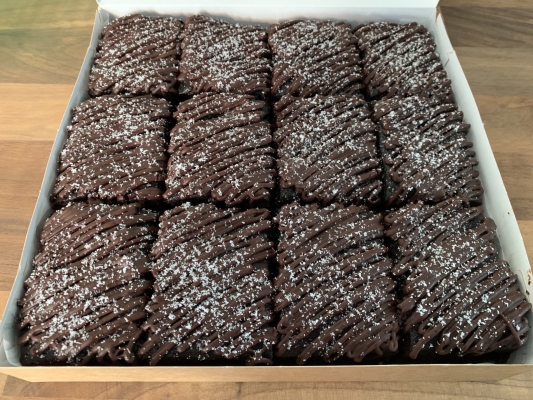 allergy-friendly-chocolate-fudge-brownies-with-chocolate-ganache-drizzle-august-2024-3-001.jpg