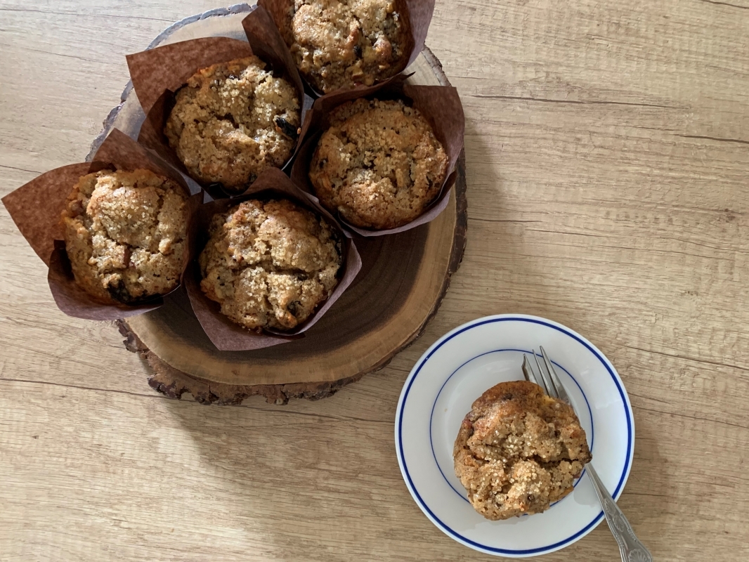 apple-apricot-muffins-november-2021-001.jpg