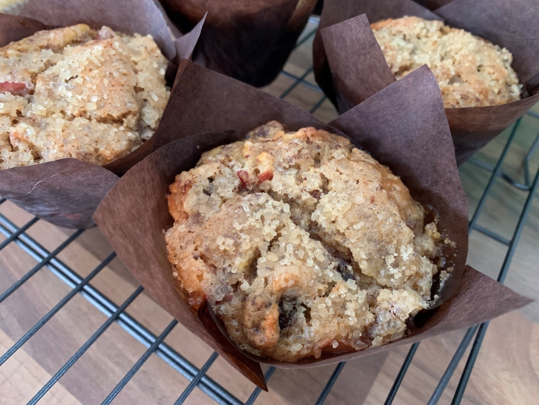apple-apricot-muffins-vegan-and-gluten-free-november-2021-3.jpg