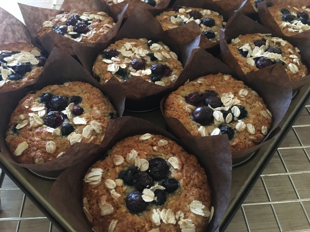 banana-blueberry-muffins-vegan-and-gluten-free-fresh-from-the-oven-december-2020.jpg