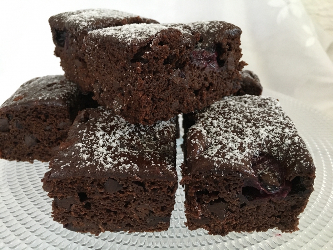 blueberry-brownies-large-vegan-gluten-free-september-2020-.jpg