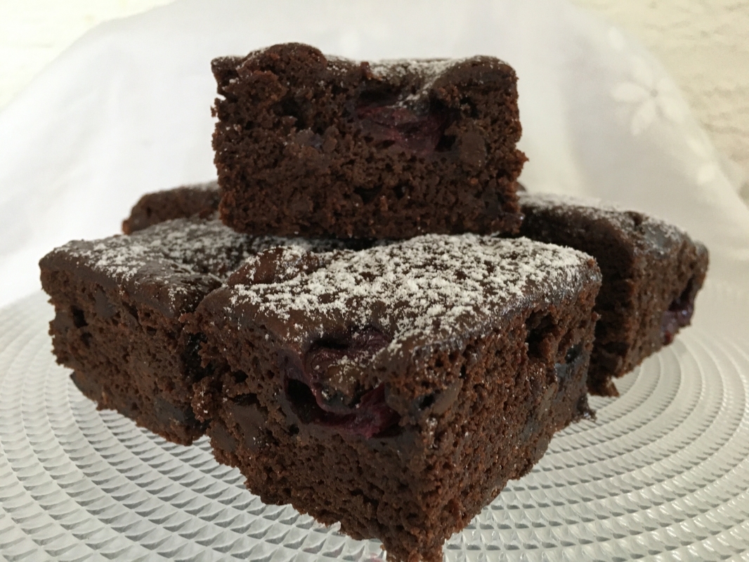 blueberry-brownies-large-vegan-gluten-free-september-2020-5.jpg