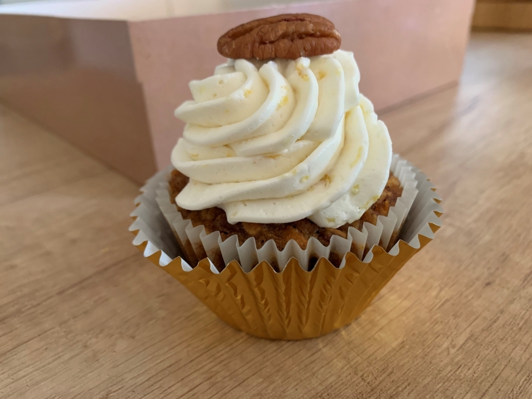 carrot-orange-cupcake-with-lemon-frosting-and-pecan-nut-july-2021-2.jpg
