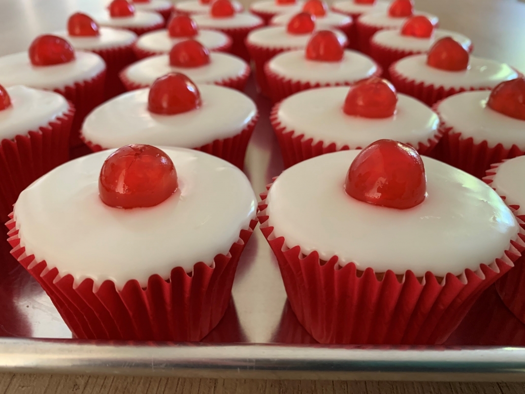 cherry-bakewell-cupcakes-august-2021-2.jpg