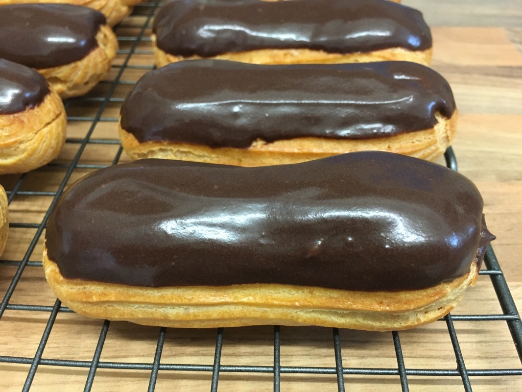 chocolate-eclairs-with-caramel-cream-and-chocolate-fondant-icing-september-2020-4.jpg