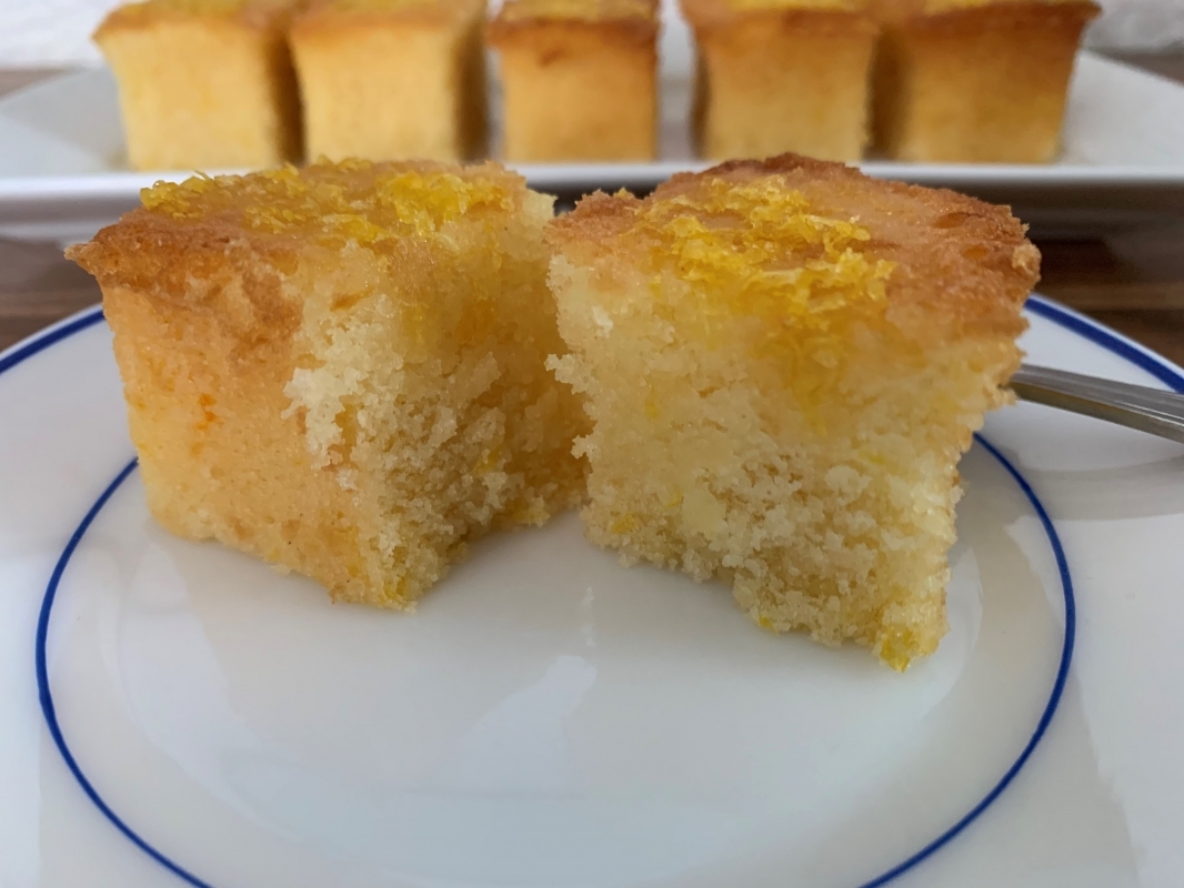 gluten-free-lemon-drizzle-mini-loaves-february-2022.jpg