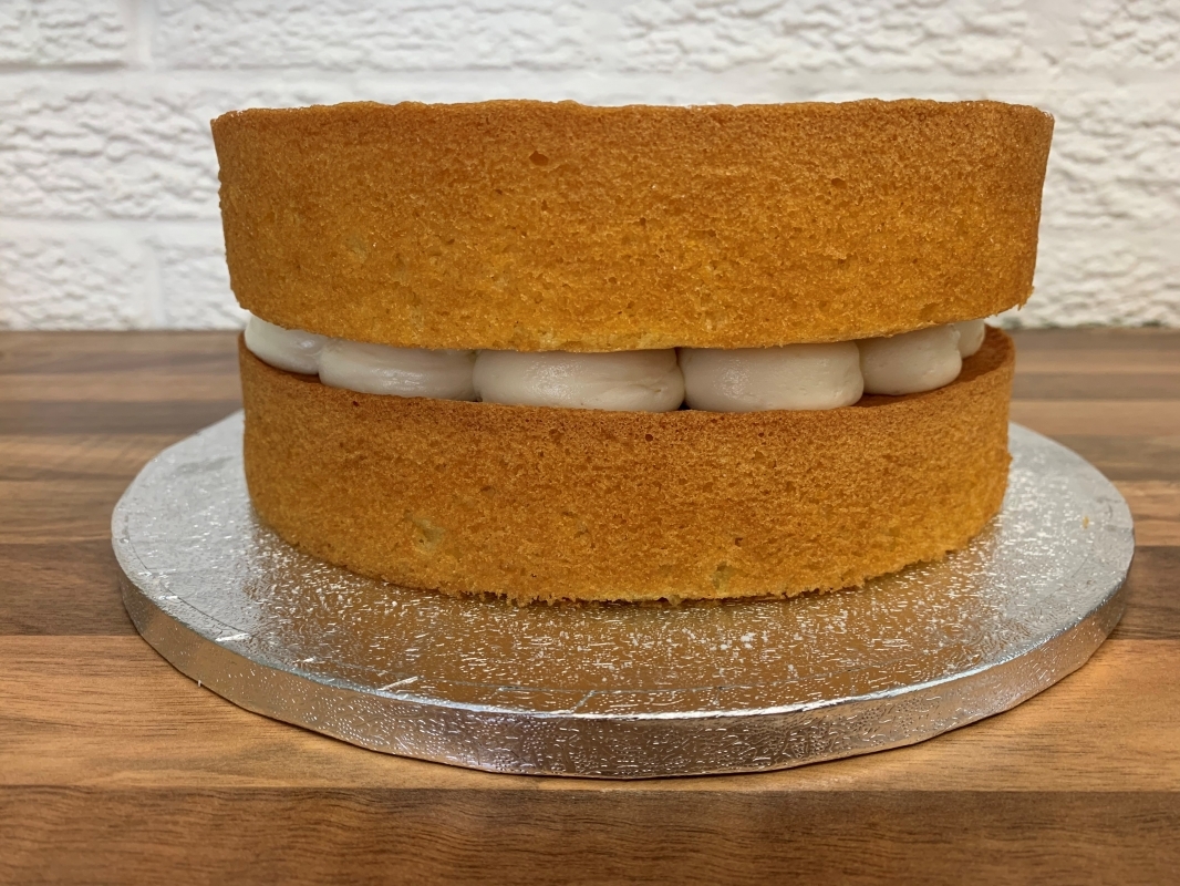 gluten-free-lemon-sponge-cake-8-inch-two-layer-naked-july-2023-5.jpg