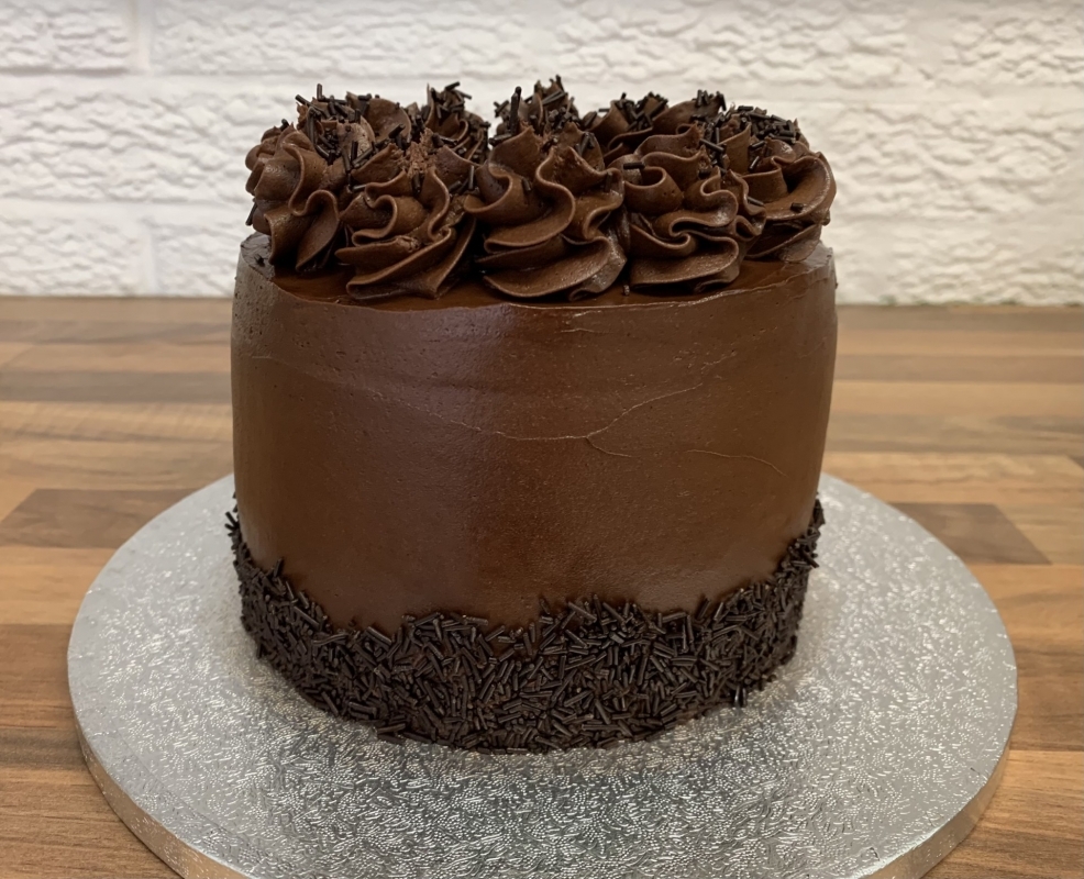 gluten-free-small-chocolate-fudge-cake-july-2024-3-001.jpg