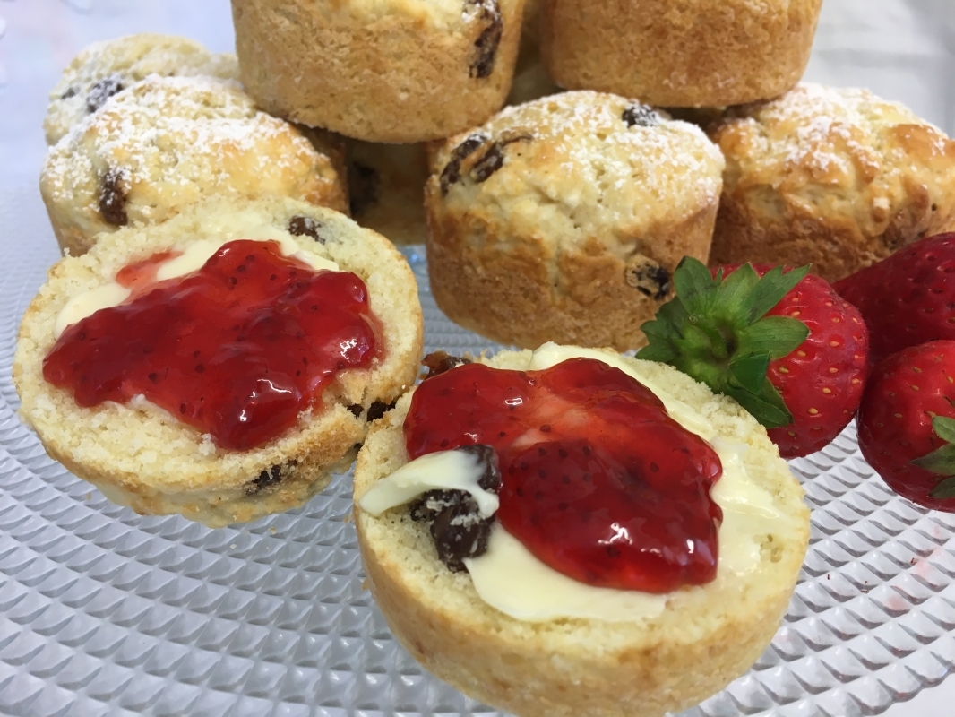gluten-free-sultana-scones-small-with-fresh-fruit.jpg