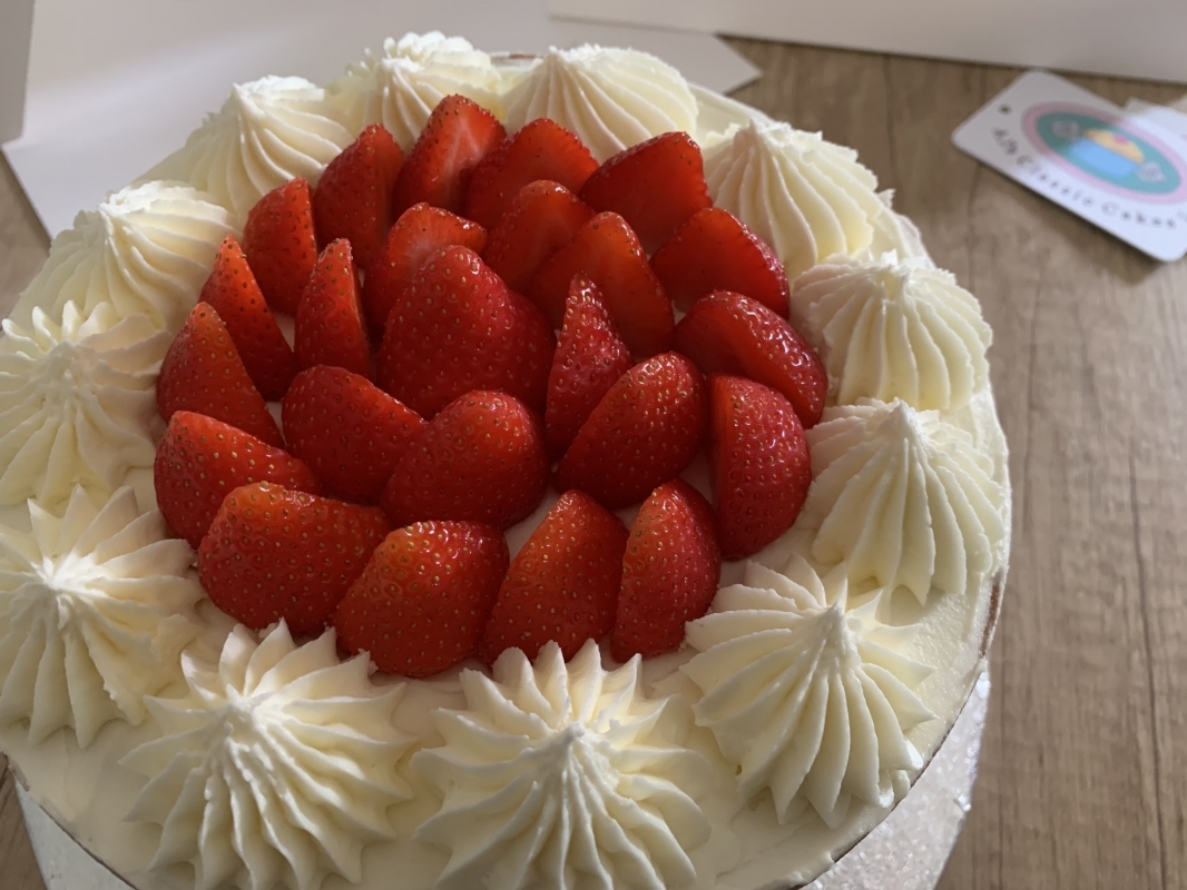 gluten-free-vanilla-strawberry-celebration-cake-september-2024-6.jpg