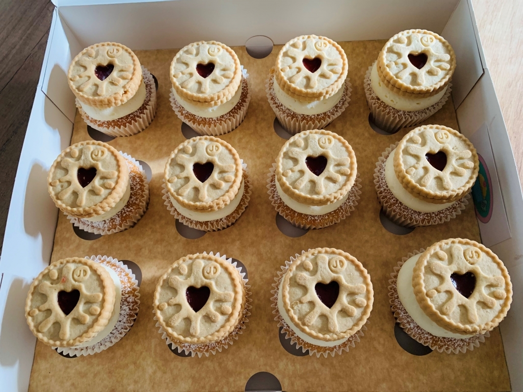 jammie-dodger-cupcakes-october-2022-3.jpg