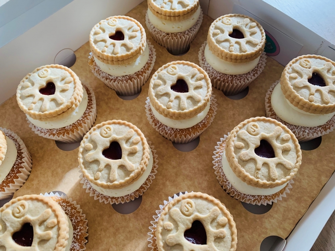 jammie-dodger-cupcakes-october-2022-4.jpg