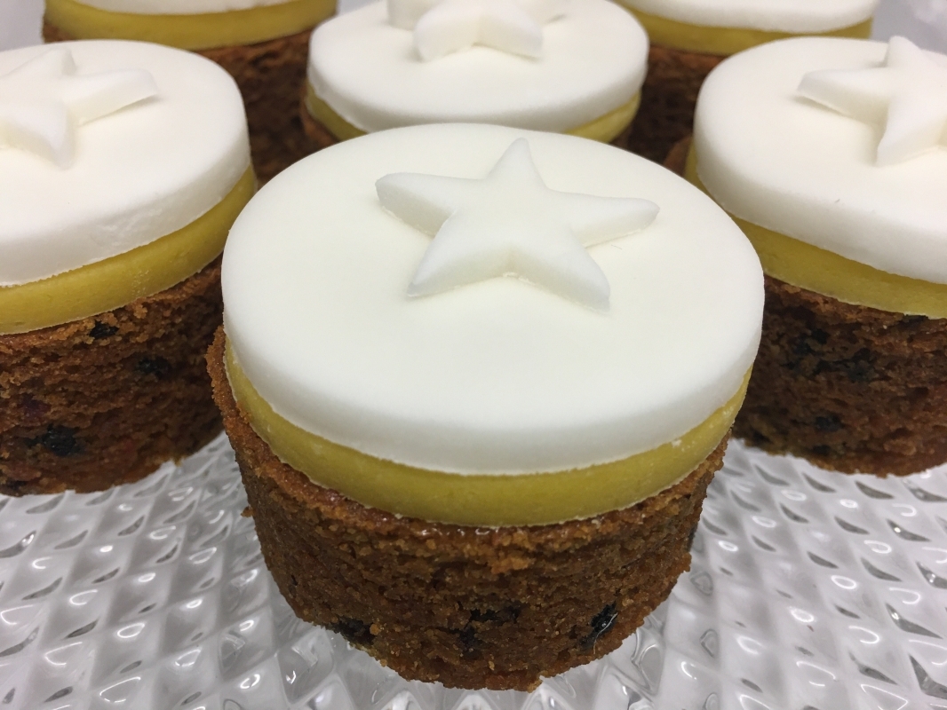 mini-christmas-cakes-november-2020-001.jpg