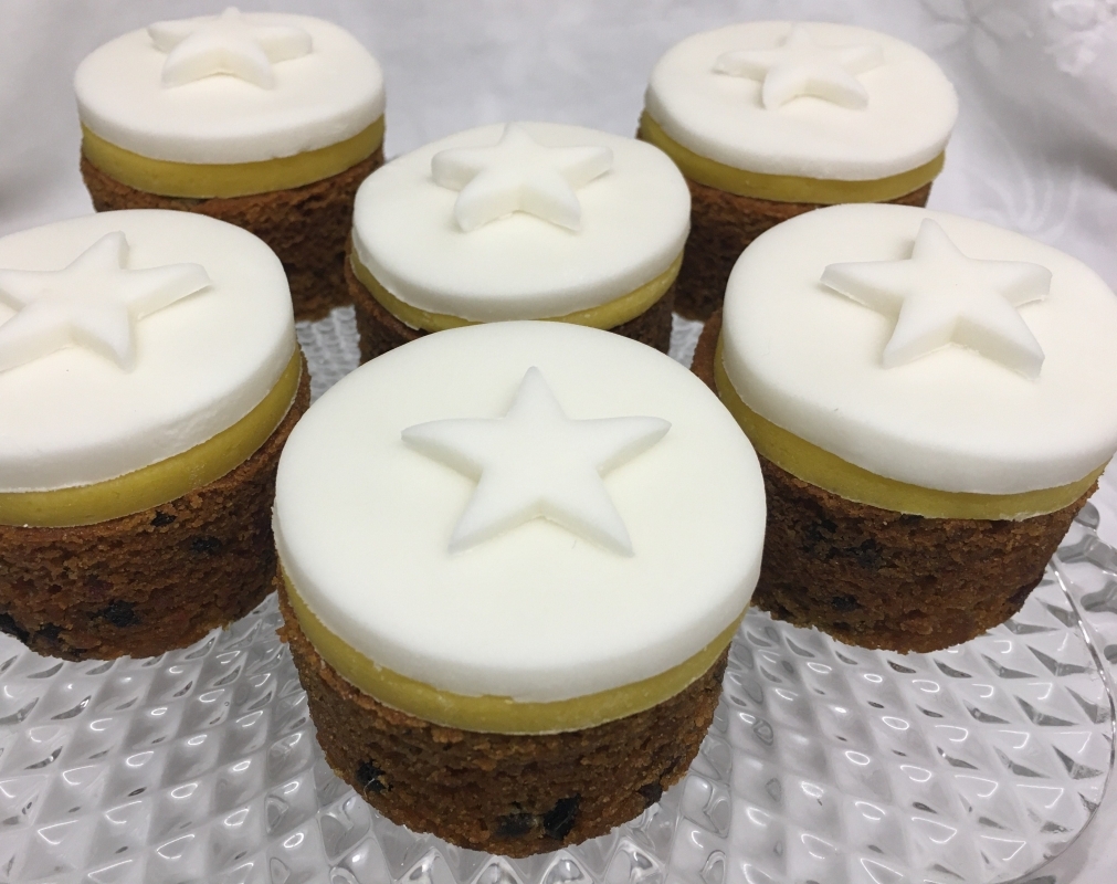 mini-christmas-cakes-november-2020-2-2-.jpg