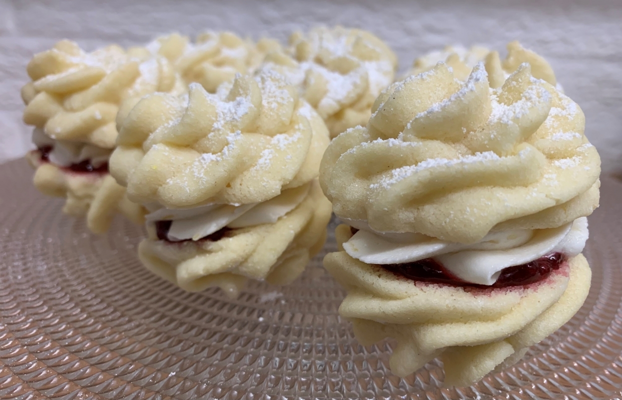 mini-viennese-whirls-vegan-gluten-free-november-2021-001.jpg