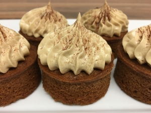 coffee-mini-cake-with-coffee-buttercream-february-2021.jpg