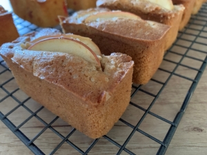 dorset-apple-mini-loaves-july-2021.jpg