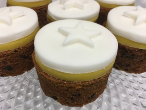 mini-christmas-cakes-november-2020-001.jpg