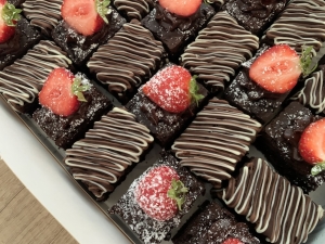 party-mini-brownies-july-2024.jpg