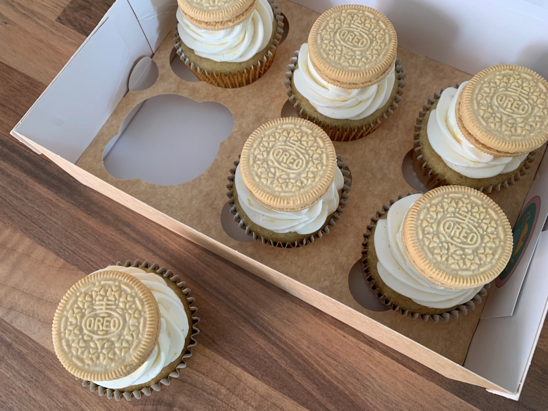 vegan-golden-oreo-cupcakes-august-2022-6.jpg